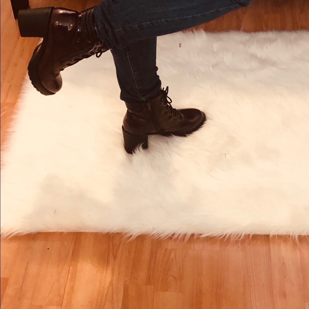 Cathy Jean zip up boots